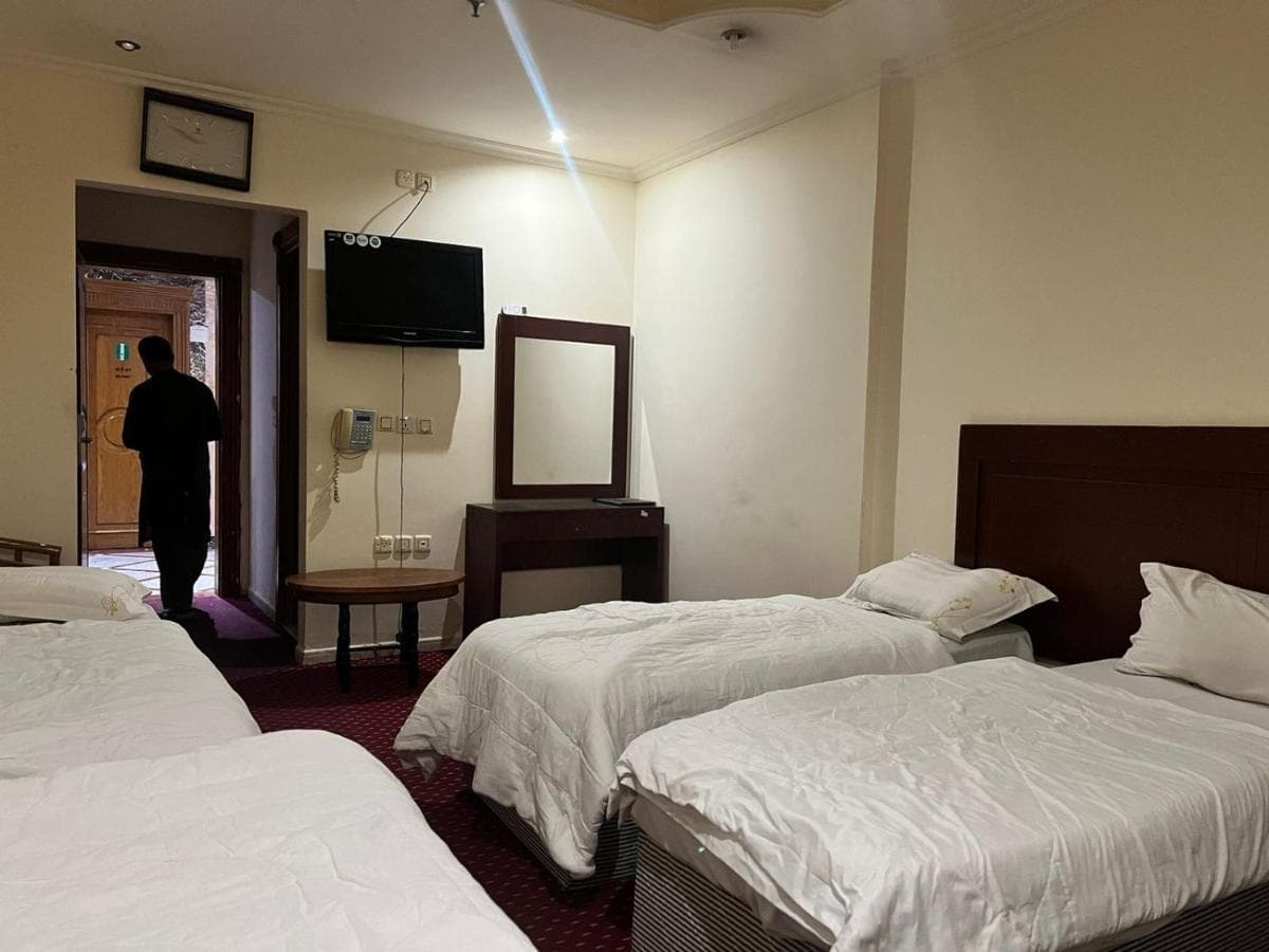 Hajj 2027 (5/4 Star - 20 Days Package) 7